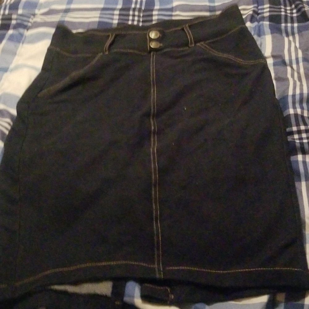 Stretchy skirt